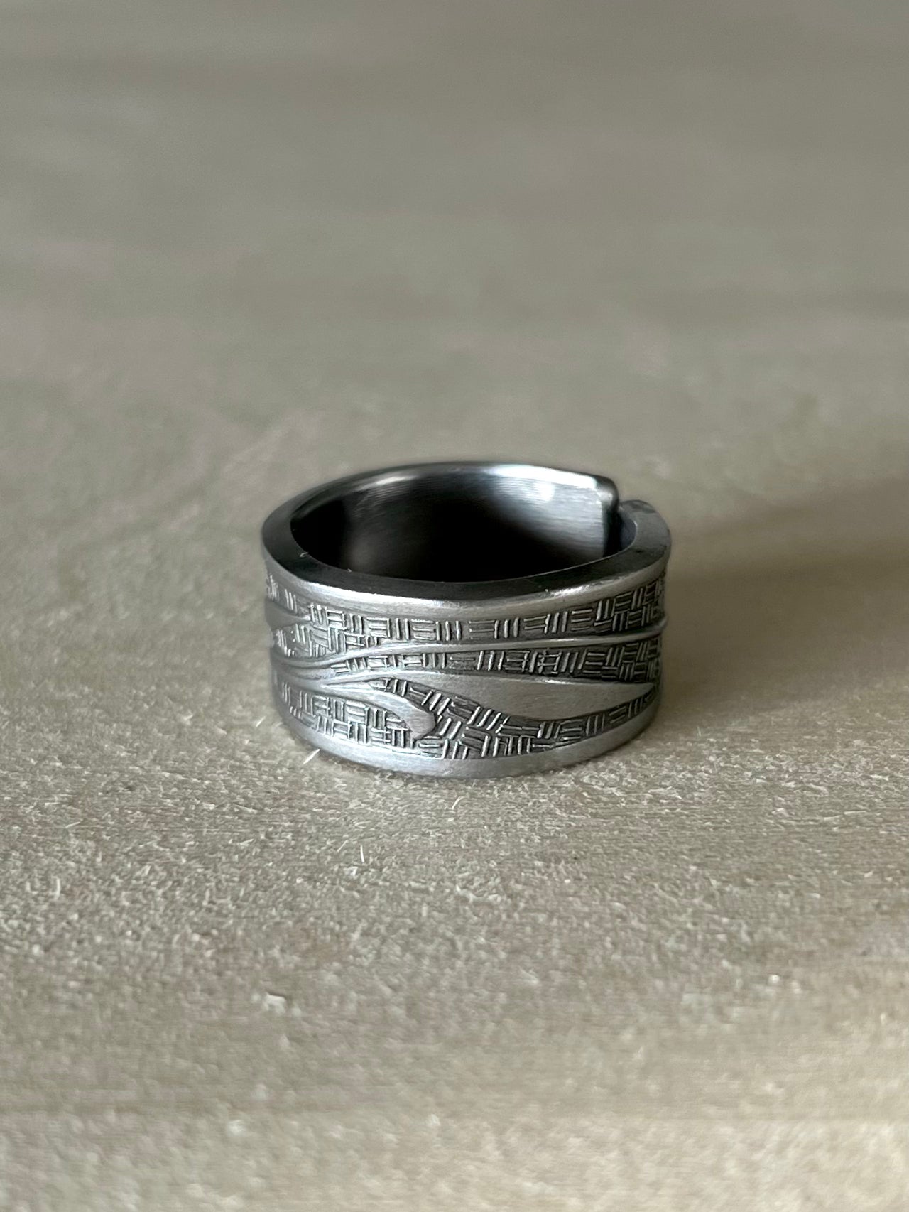 "Plant" cutlery ring size 59/8.5