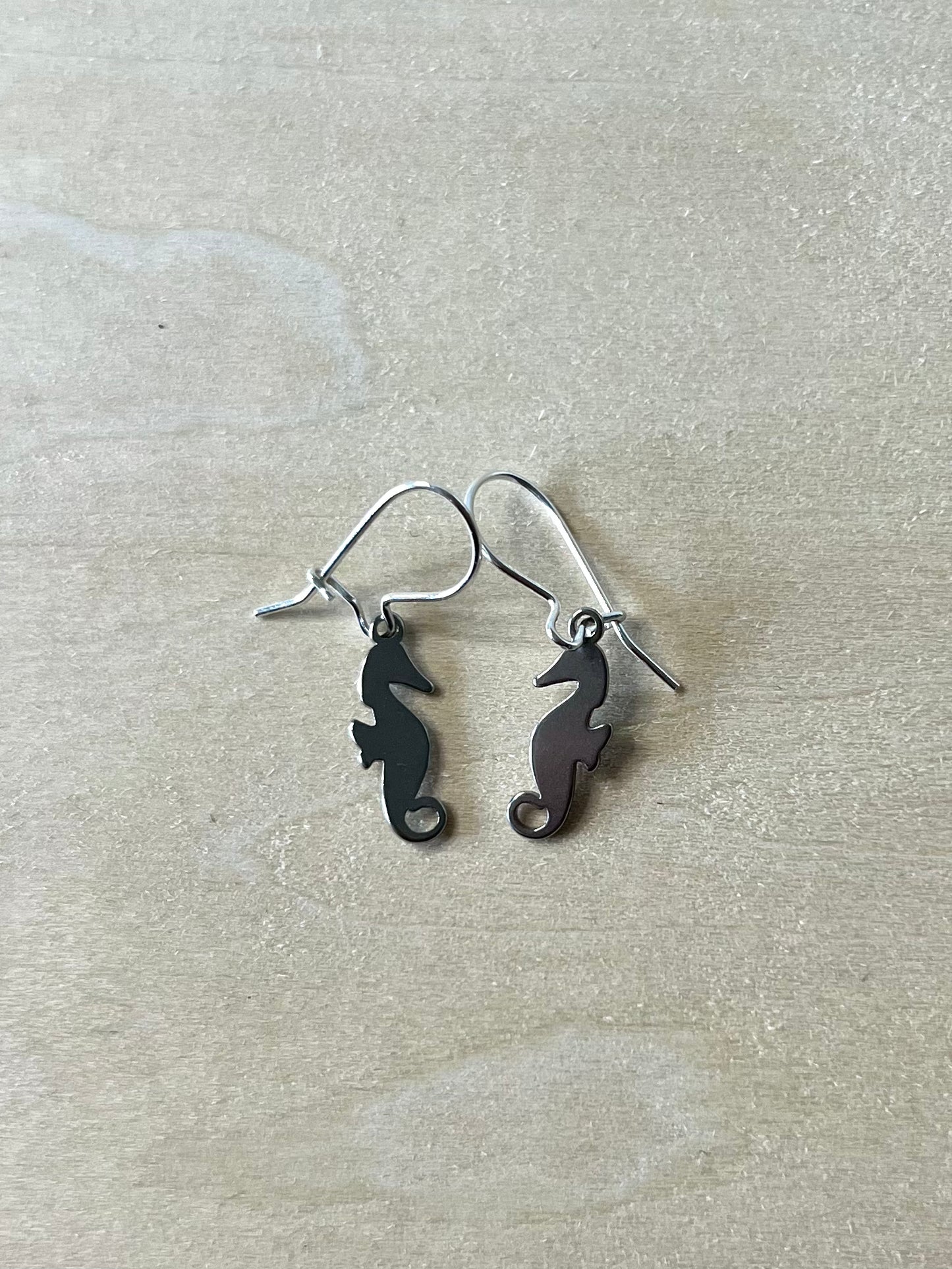 Seepferdchen-Ohrringe (Silber + Edelstahl)