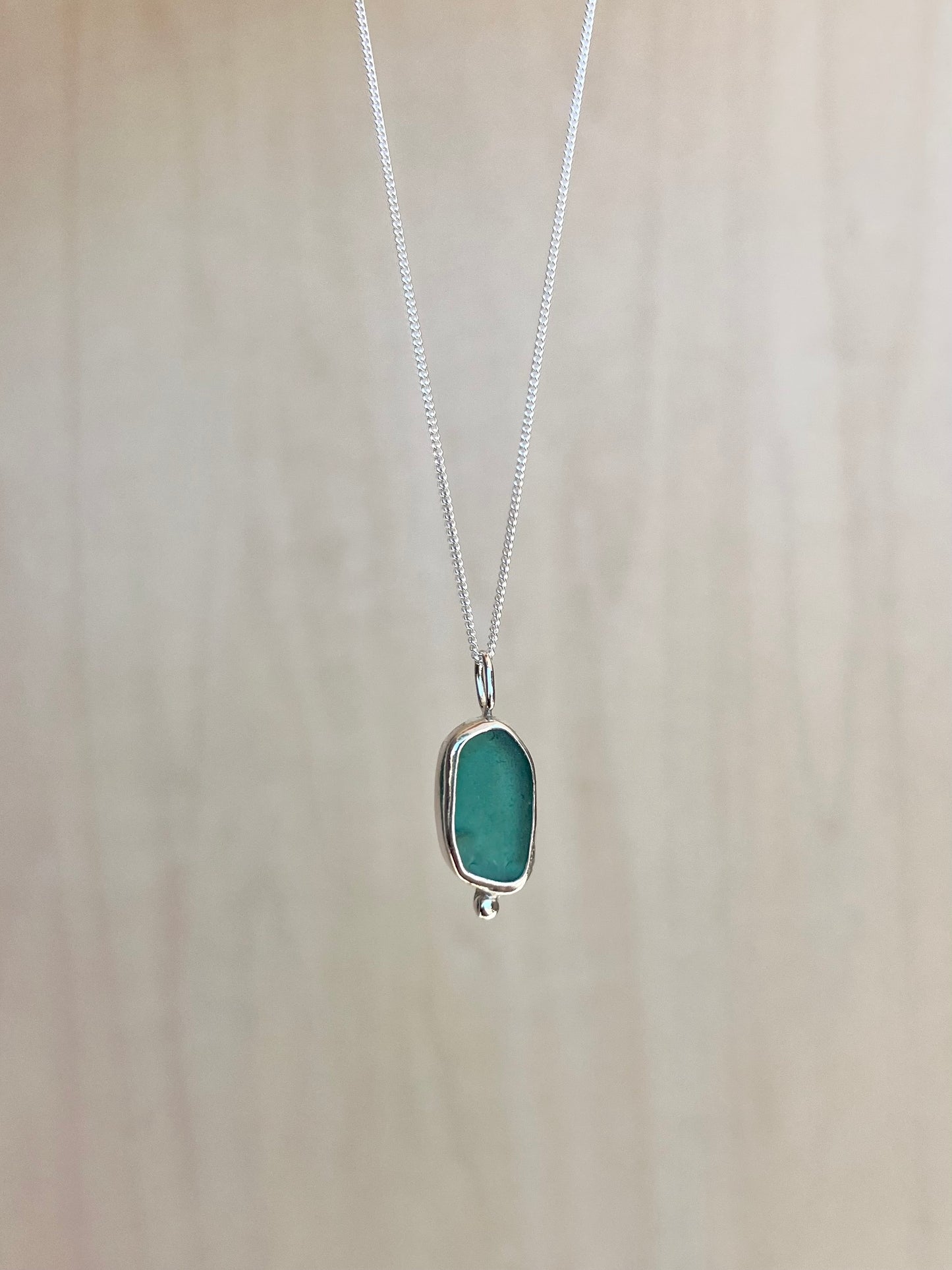 Petrol-colored Sea Glass Necklace in Silver
