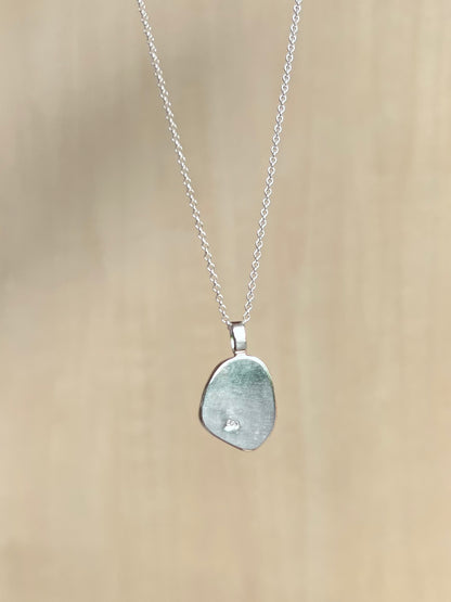 Petrolfarbene Meerglaskette aus Silber
