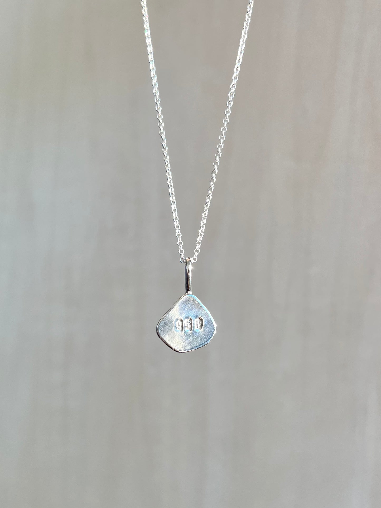 Petrolfarbene Meerglaskette