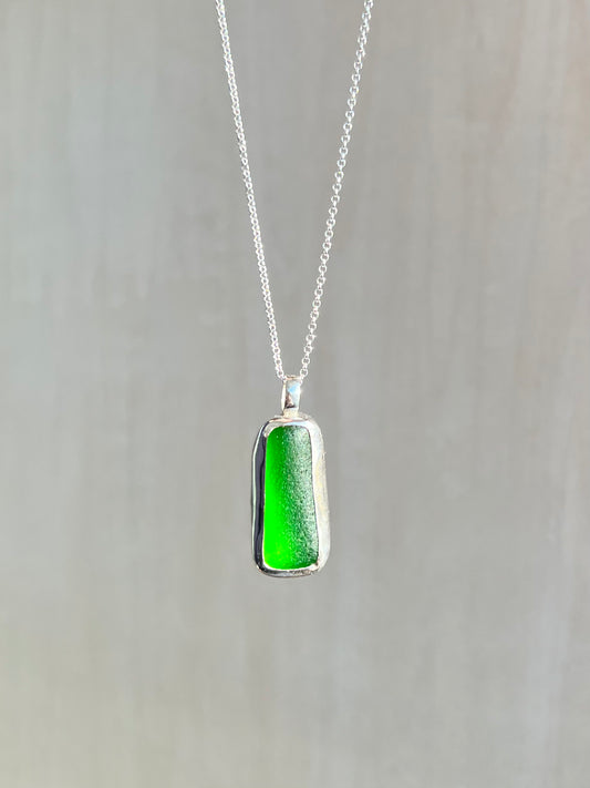 Grüne Meerglaskette