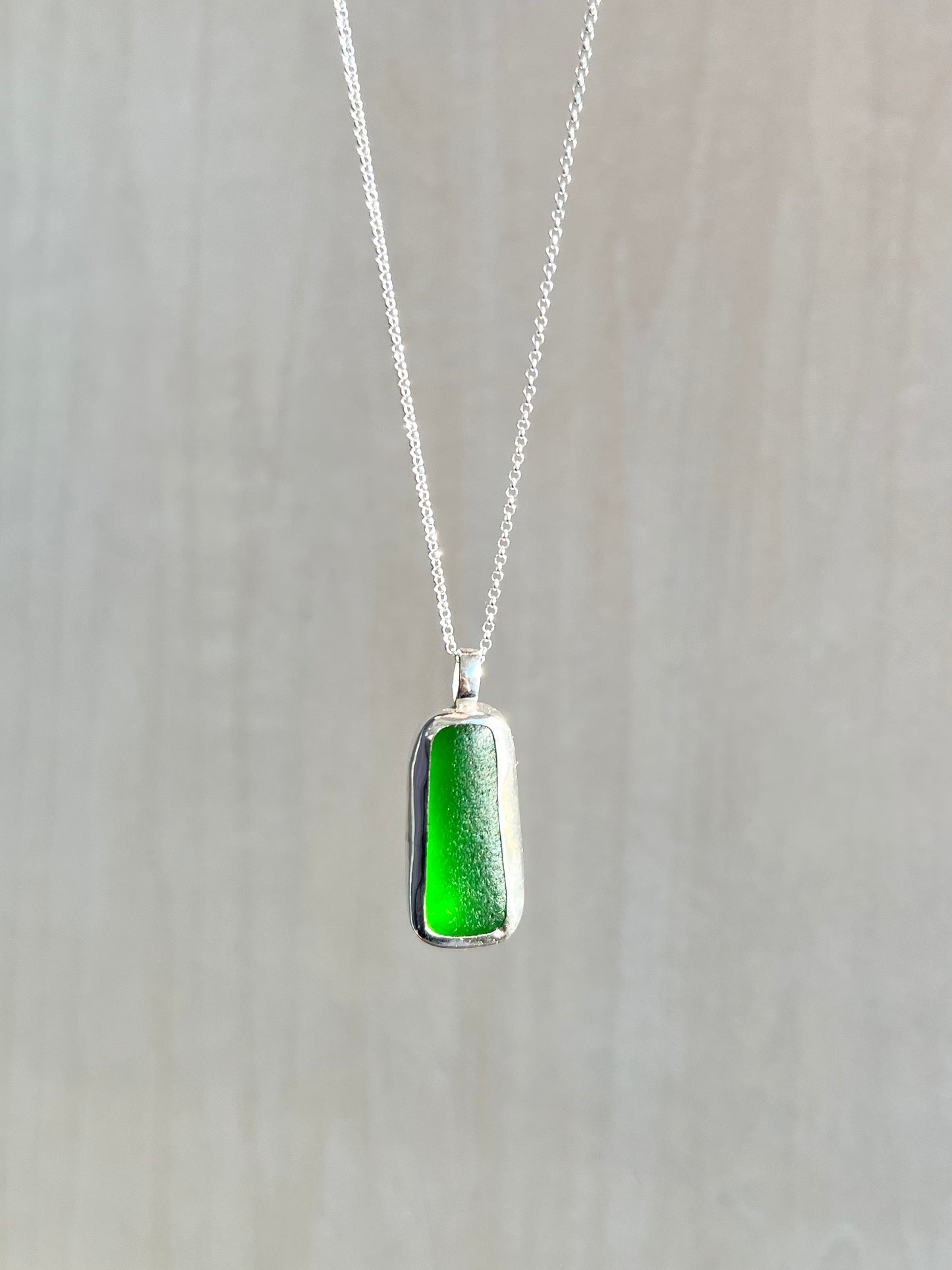 Grüne Meerglaskette