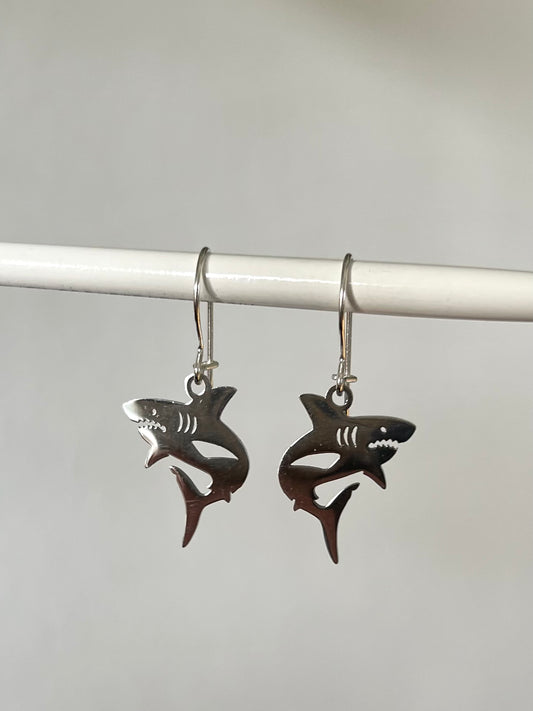 Hai-Ohrringe (Silber + Edelstahl)
