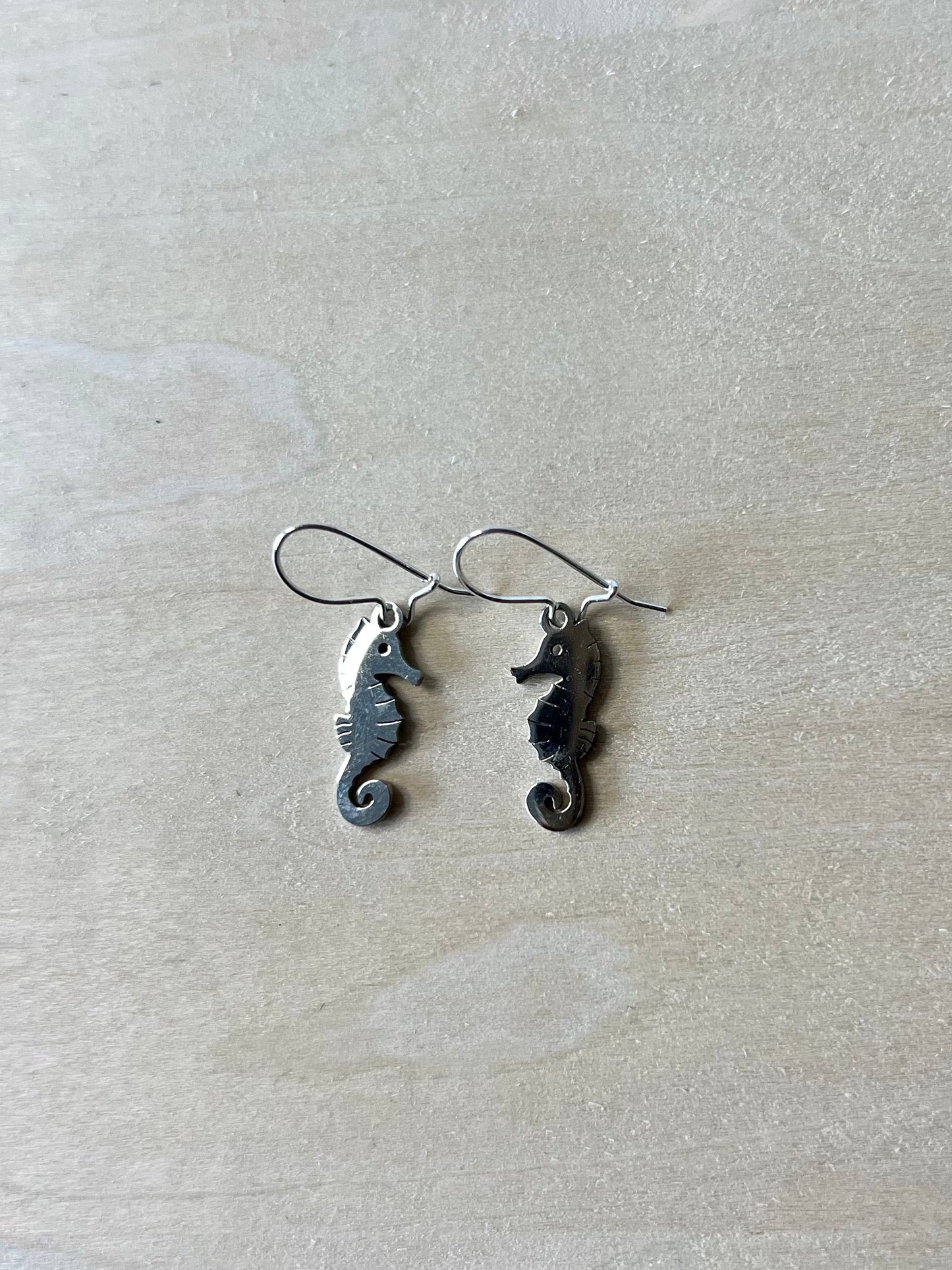Seepferdchen-Ohrringe (Silber + Edelstahl)