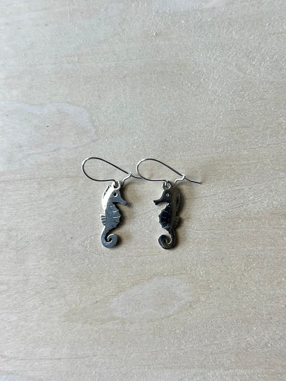 Seepferdchen-Ohrringe (Silber + Edelstahl)