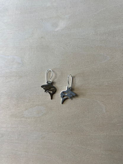 Hai-Ohrringe (Silber + Edelstahl)