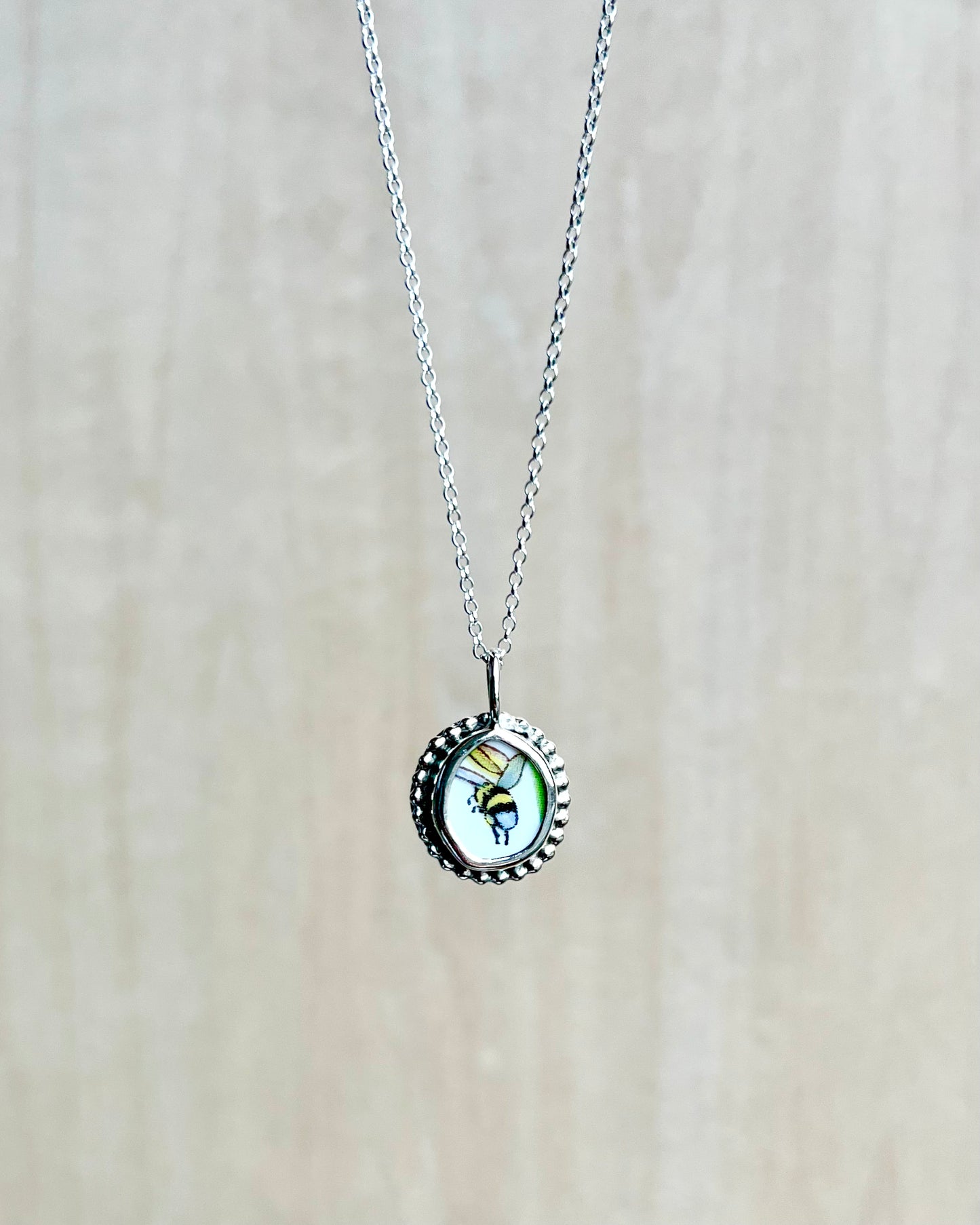 Hummel-/Bienenkette - Keramikscherbe in Silber