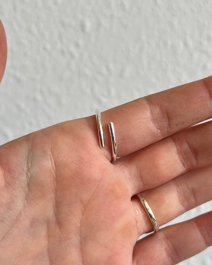 Hund OSCAR - Keramikscherbe als Silberring - größenverstellbar